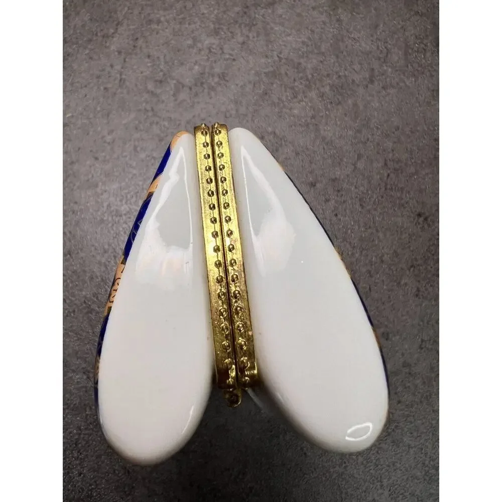 Vintage Decorative Porcelain Trinket Box Purse Design